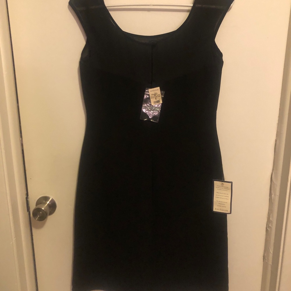 ANN TAYLOR- LITTLE BLACK DRESS - Picture 4 of 4